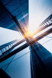 4 nowych sposóbw w 2025 aby  podróżować